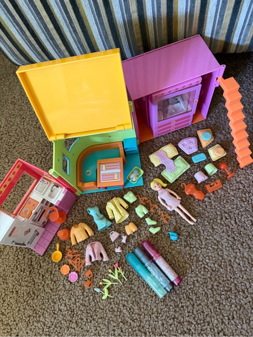 HUGE Mattel Vintage Polly Pocket Collection in Excellent Condition!!